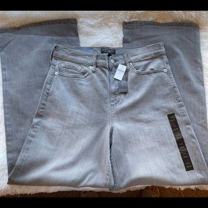 NWT Banana Republic gray High Rise/ wide leg jeans - size 30/10